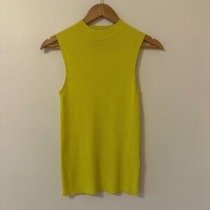 Boss Ribbed Yellow Sleeveless Mock Neck Tank Top | Size Large